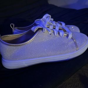 sparkly cream colored girls shoes size 35 (4.5)